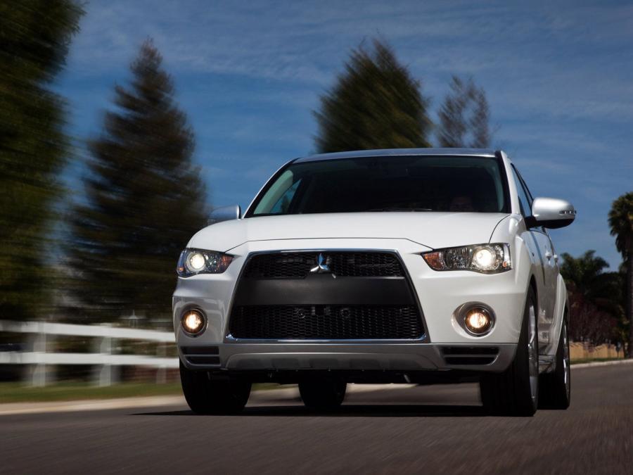  Mitsubishi Outlander GT 2010 года  (фото 20 из 91)